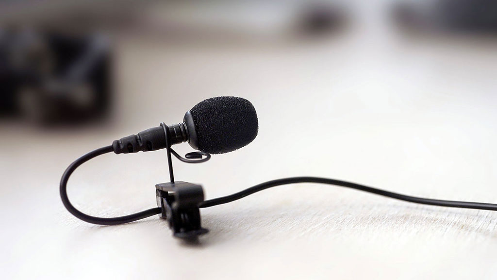 میکروفون یقه ای